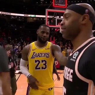 レブロンをポイントガードにした新生レイカーズの最強のスタメンが完成 Nba動画まとめ